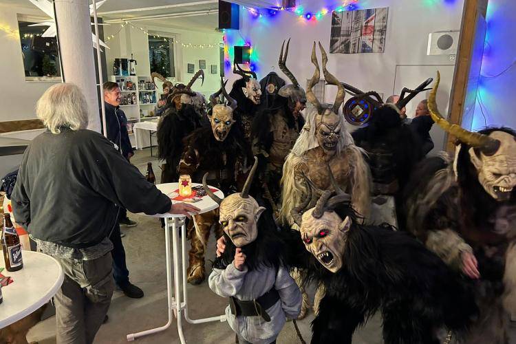 Seitenstettner Ursprungsteufeln | Hausbesuch Folienstube Weistrach (NÖ) | 09.12.2022