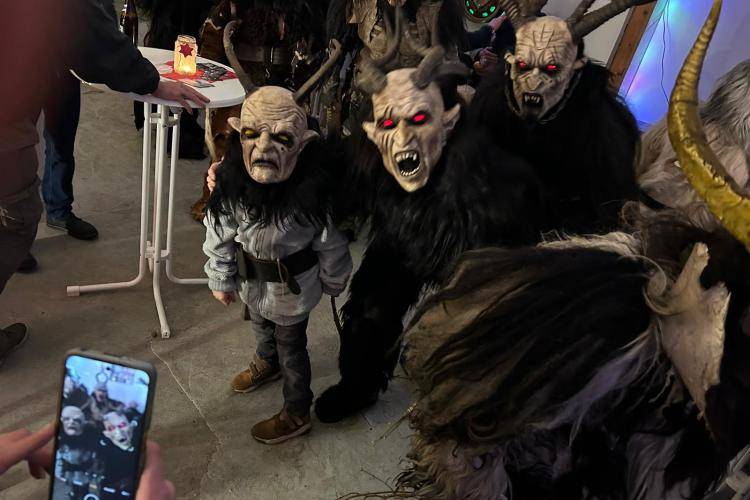 Seitenstettner Ursprungsteufeln | Hausbesuch Folienstube Weistrach (NÖ) | 09.12.2022