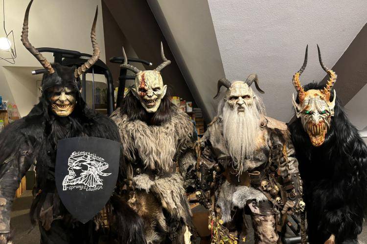 Seitenstettner Ursprungsteufeln | Hausbesuch Injoy Steyr (OÖ) | 04.12.2024